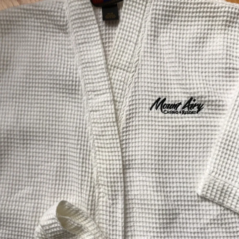 UNISEX WAFFLE ROBE - Picture 3 of 9